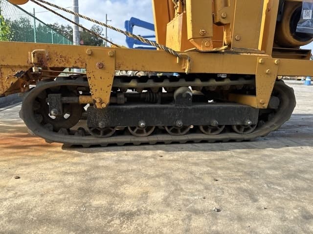 MINI CRAWLER CRANE — Auction (lot 8458-392)