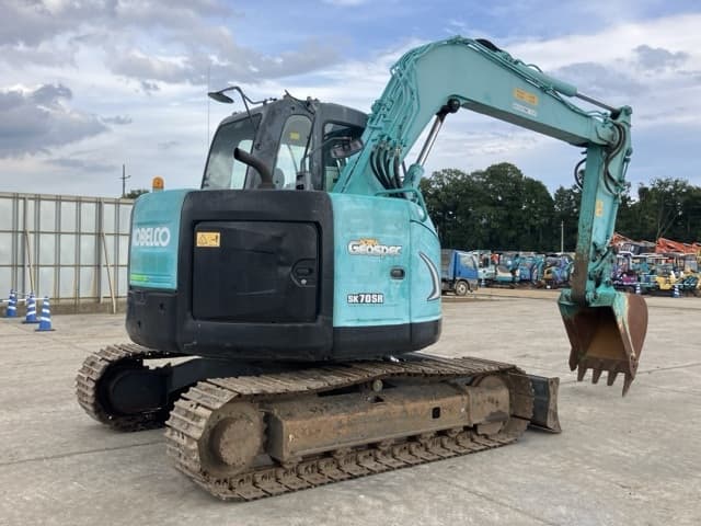 EXCAVATOR — Auction (lot 8458-395)
