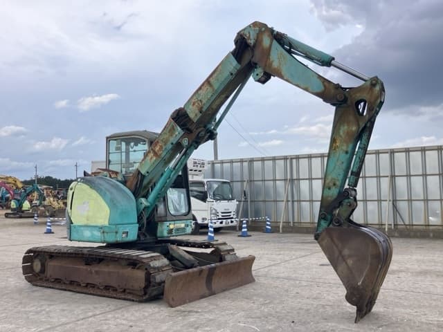 EXCAVATOR — Auction (lot 8458-396)