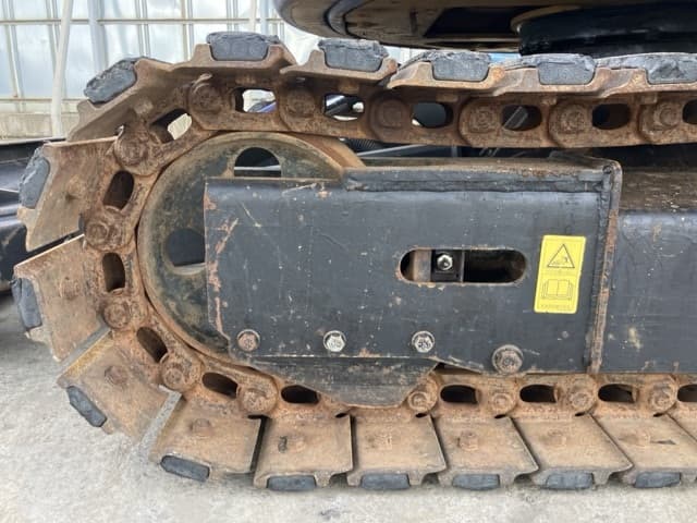 MINI EXCAVATOR — Auction (lot 8458-398)