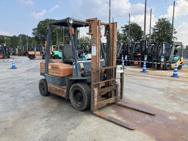Forklift — Auction (lot 8458-4001)