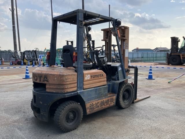 Forklift — Auction (lot 8458-4001)