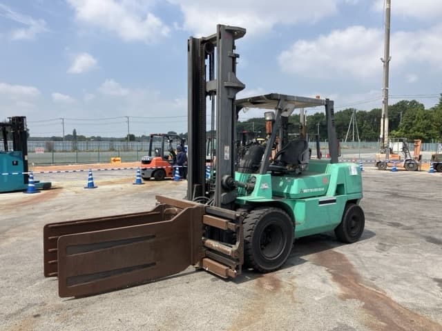 Forklift — Auction (lot 8458-4003)