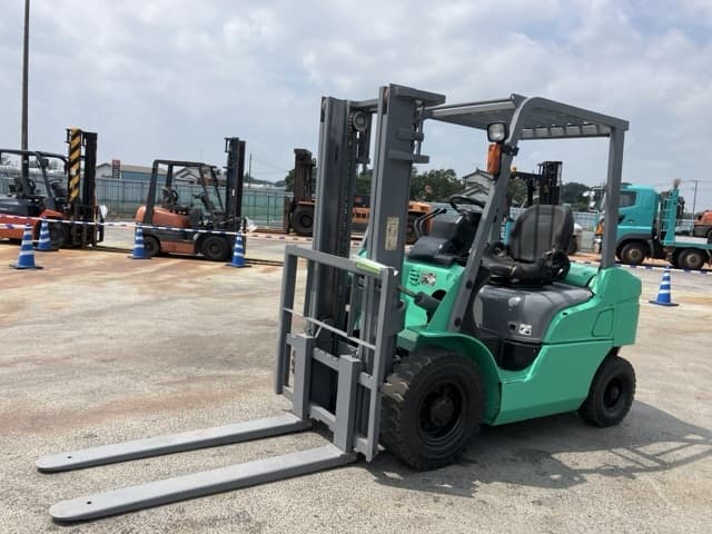 Forklift — Auction (lot 8458-4004)