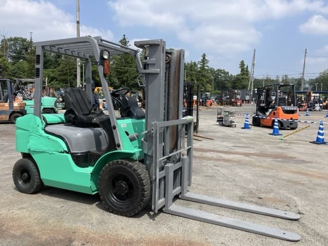 Forklift — Auction (lot 8458-4004)