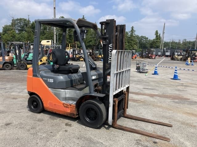 Forklift — Auction (lot 8458-4005)