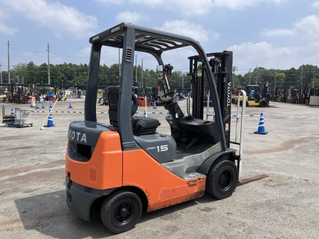 Forklift — Auction (lot 8458-4005)