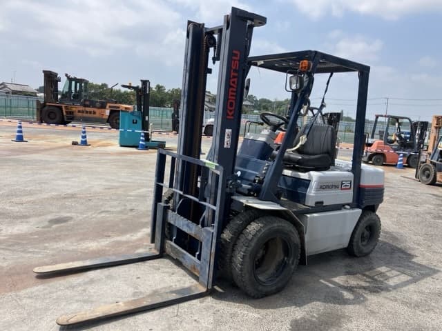 Forklift — Auction (lot 8458-4007)