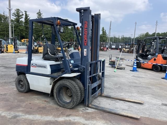 Forklift — Auction (lot 8458-4007)