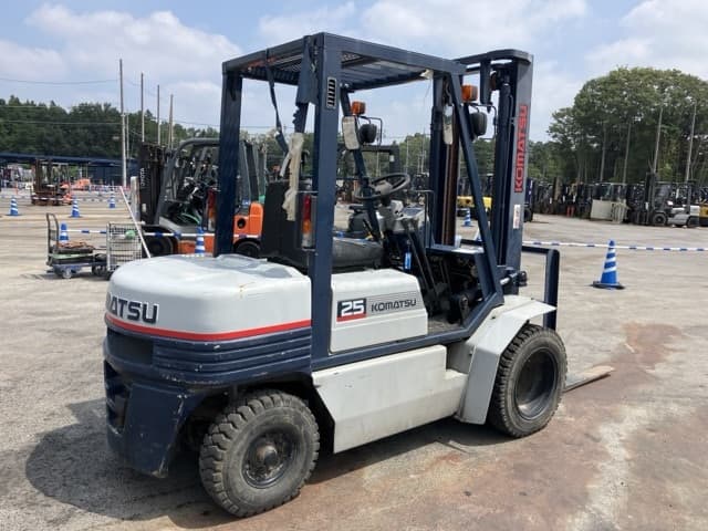 Forklift — Auction (lot 8458-4007)