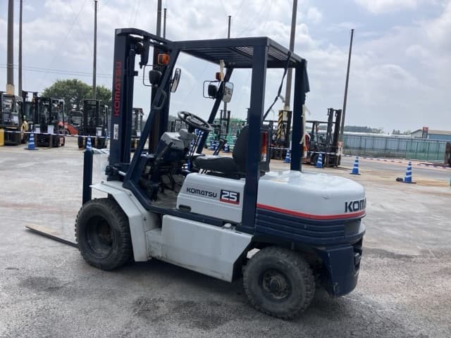 Forklift — Auction (lot 8458-4007)