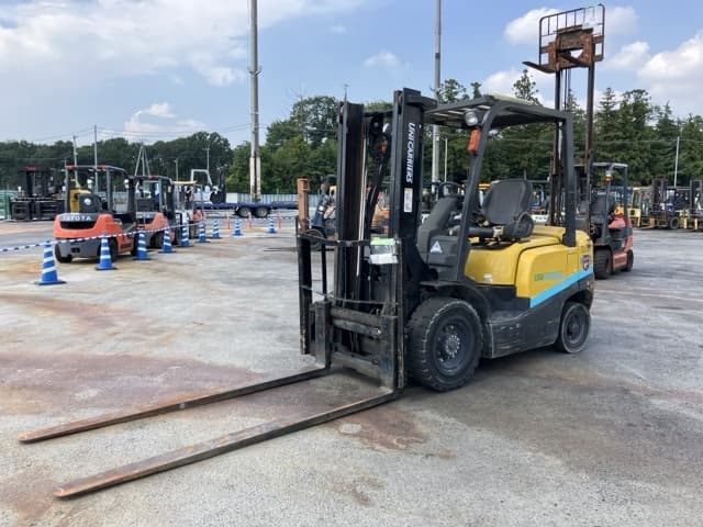 Forklift — Auction (lot 8458-4011)