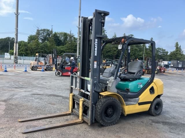 Forklift — Auction (lot 8458-4012)