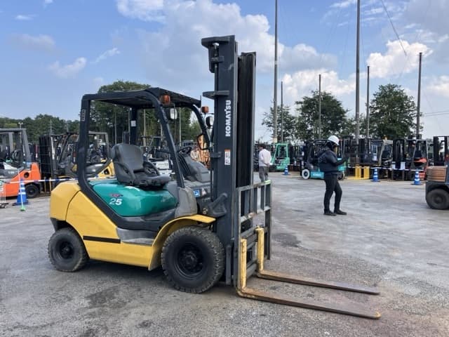 Forklift — Auction (lot 8458-4012)