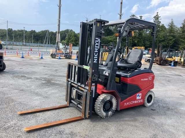 Battery Forklift — Auction (lot 8458-4017)
