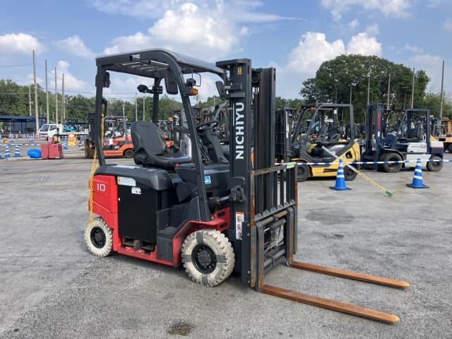 Battery Forklift — Auction (lot 8458-4017)