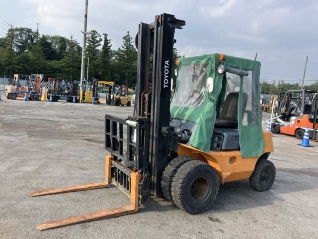 Forklift — Auction (lot 8458-4019)