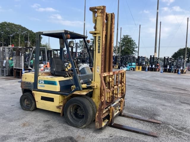 Forklift — Auction (lot 8458-4020)