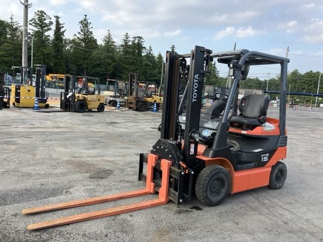 Battery Forklift — Auction (lot 8458-4022)