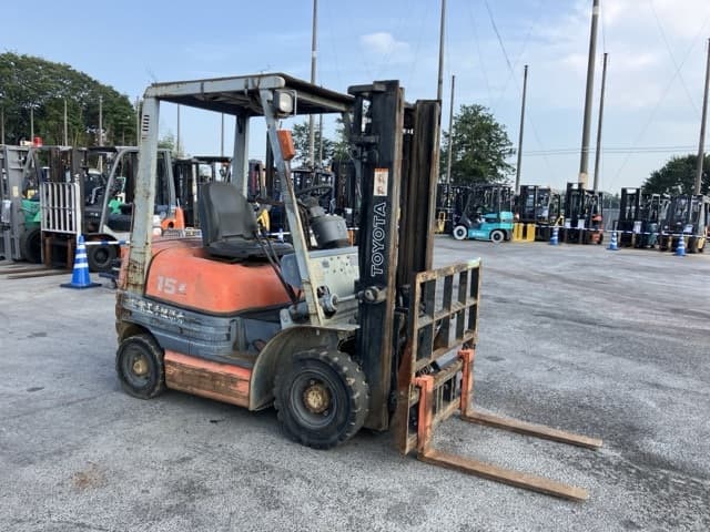 Forklift — Auction (lot 8458-4025)