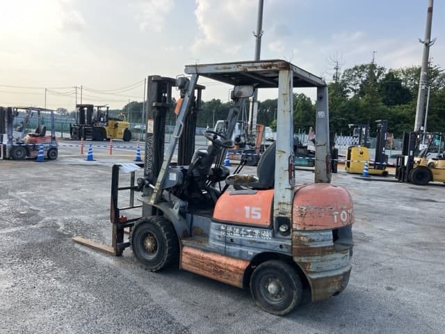 Forklift — Auction (lot 8458-4025)