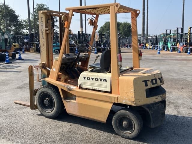 Forklift — Auction (lot 8458-4027)