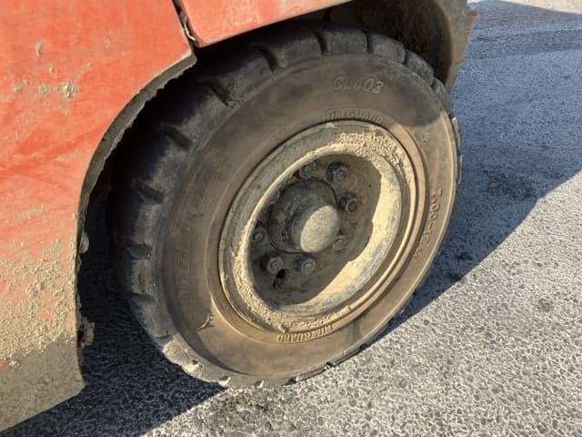 Forklift — Auction (lot 8458-4028)