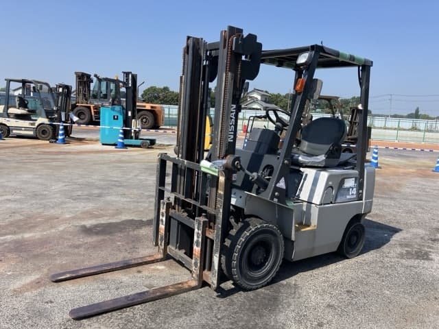 Forklift — Auction (lot 8458-4030)