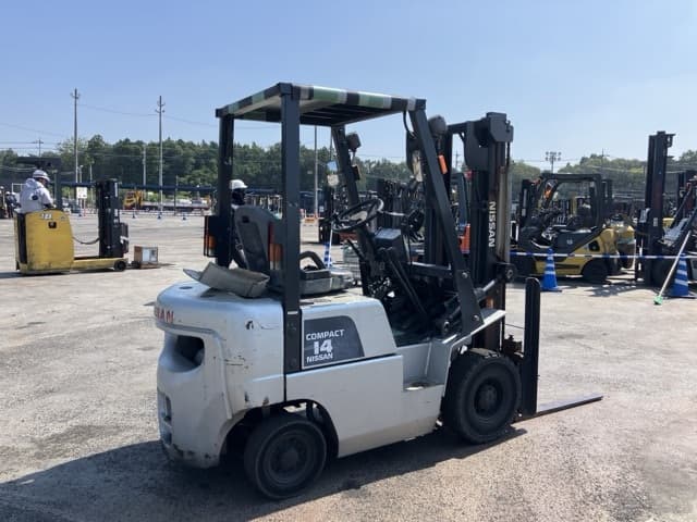 Forklift — Auction (lot 8458-4030)