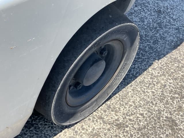 Forklift — Auction (lot 8458-4030)