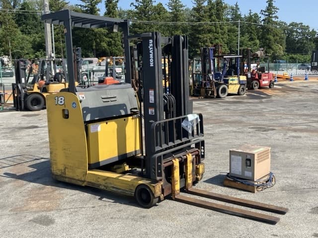Reach Forklift — Auction (lot 8458-4031)