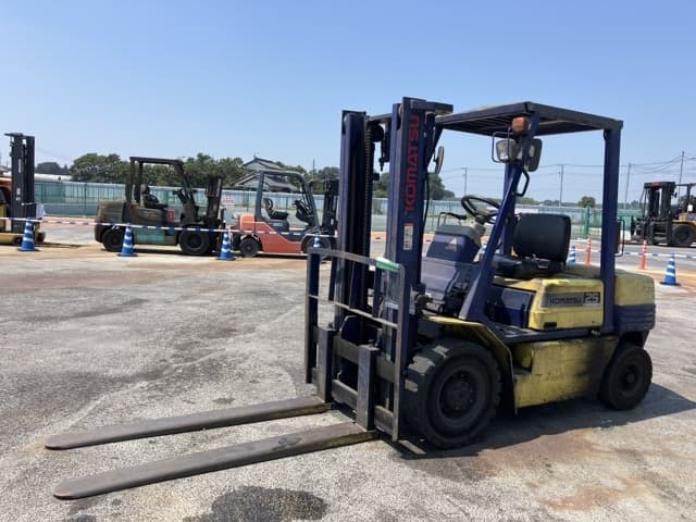 Forklift — Auction (lot 8458-4032)