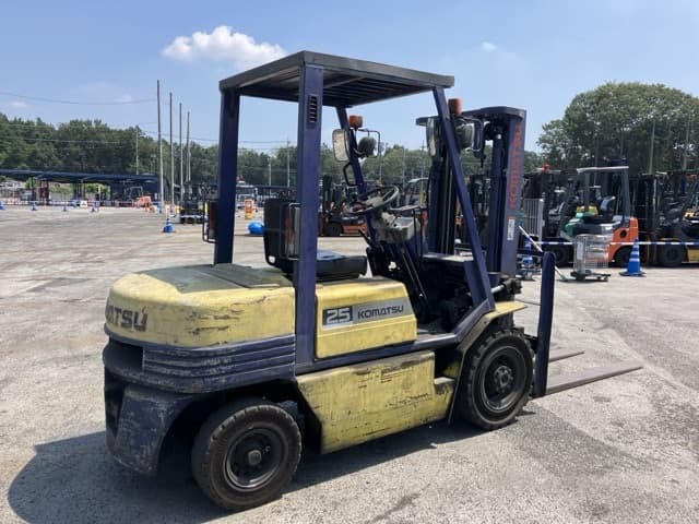 Forklift — Auction (lot 8458-4032)