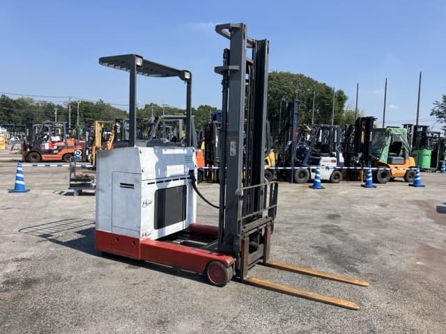 Reach Forklift — Auction (lot 8458-4034)