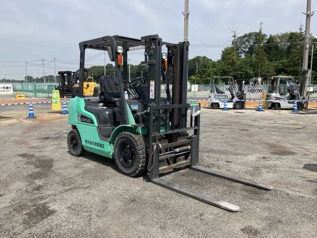 Forklift — Auction (lot 8458-4041)