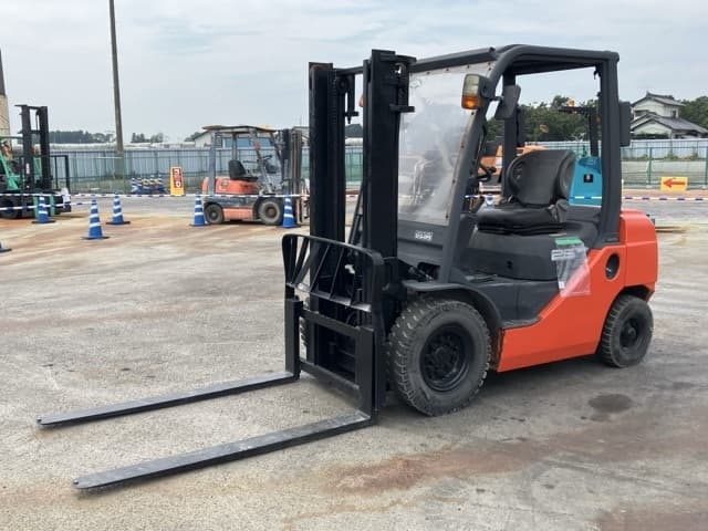Forklift — Auction (lot 8458-4042)