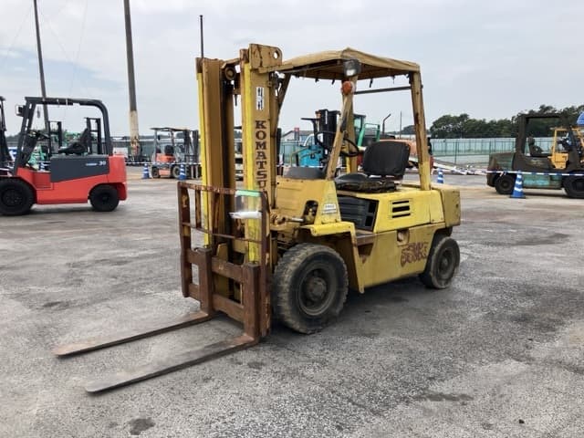 Forklift — Auction (lot 8458-4043)