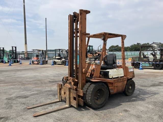 Forklift — Auction (lot 8458-4045)