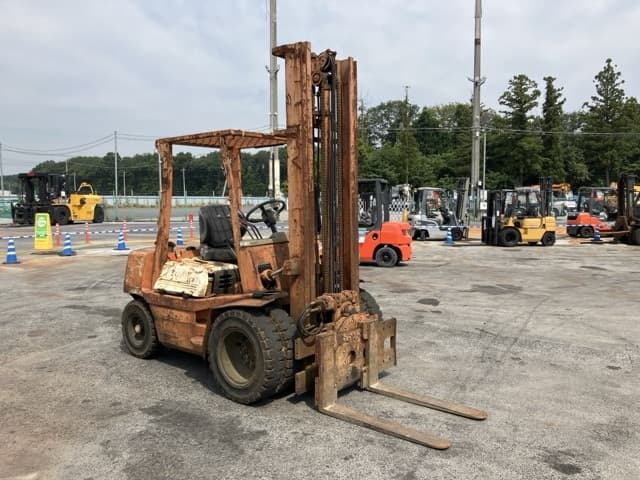 Forklift — Auction (lot 8458-4045)