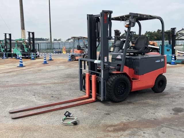 Battery Forklift — Auction (lot 8458-4050)