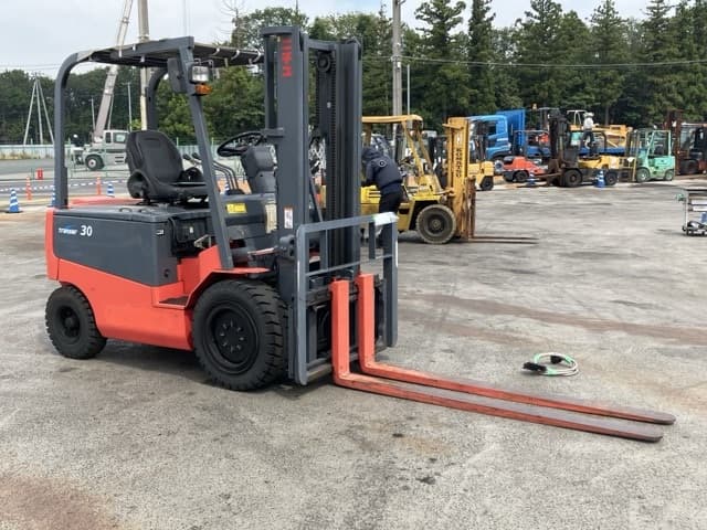 Battery Forklift — Auction (lot 8458-4050)