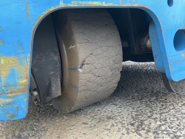 Reach Forklift — Auction (lot 8458-4051)