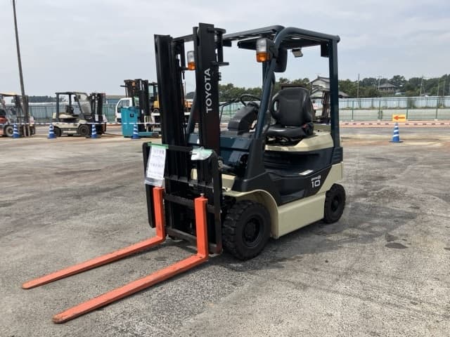 Battery Forklift — Auction (lot 8458-4052)