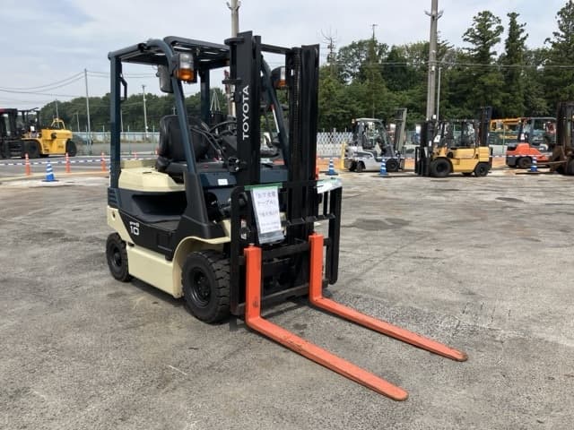 Battery Forklift — Auction (lot 8458-4052)