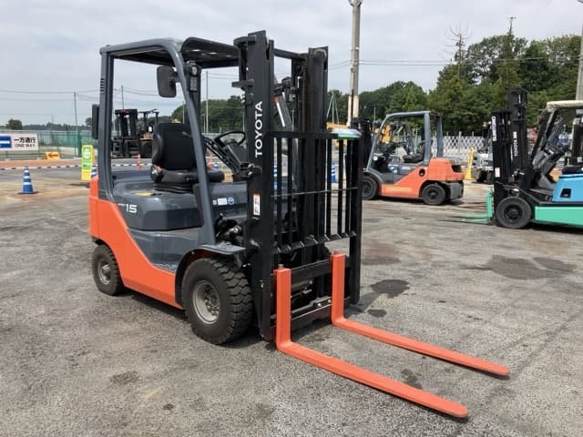 Forklift — Auction (lot 8458-4058)