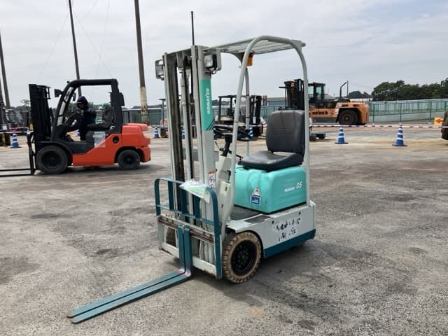 Battery Forklift — Auction (lot 8458-4060)