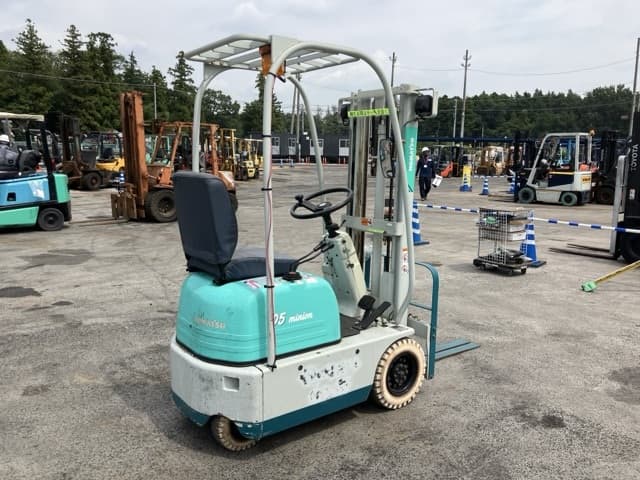 Battery Forklift — Auction (lot 8458-4060)