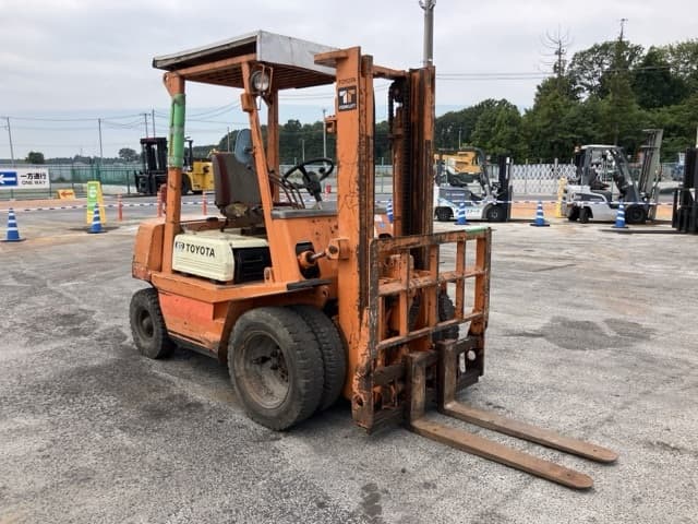 Forklift — Auction (lot 8458-4062)