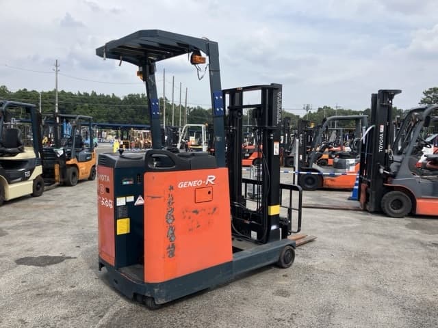 Reach Forklift — Auction (lot 8458-4072)