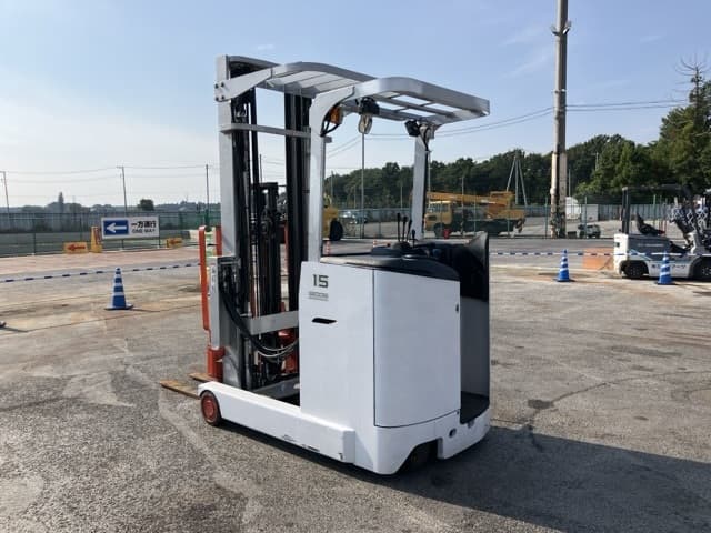 Reach Forklift — Auction (lot 8458-4078)